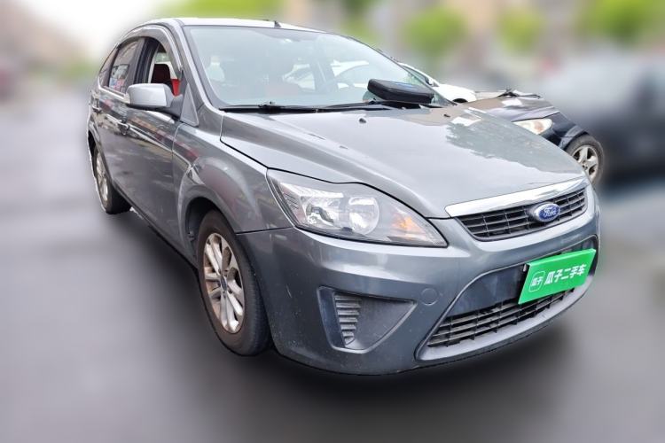 Used Ford Focus 2012 Hatchback Classic 1.8L Automatic Base Model Front Right 45 Deg