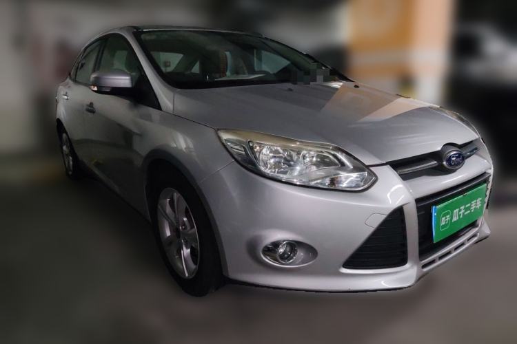 Used Ford Focus 2012 Sedan 1.6L Automatic Fashion Edition Front Right 45 Deg