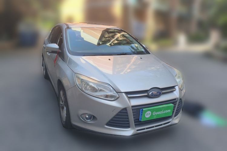 Used Ford Focus 2012 Sedan 1.6L Automatic Fashion Edition Front Right 45 Deg