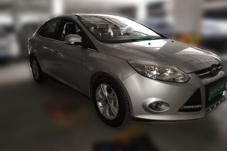 Used Ford Focus 2012 Sedan 1.6L Automatic Fashion Edition Front Right 45 Deg