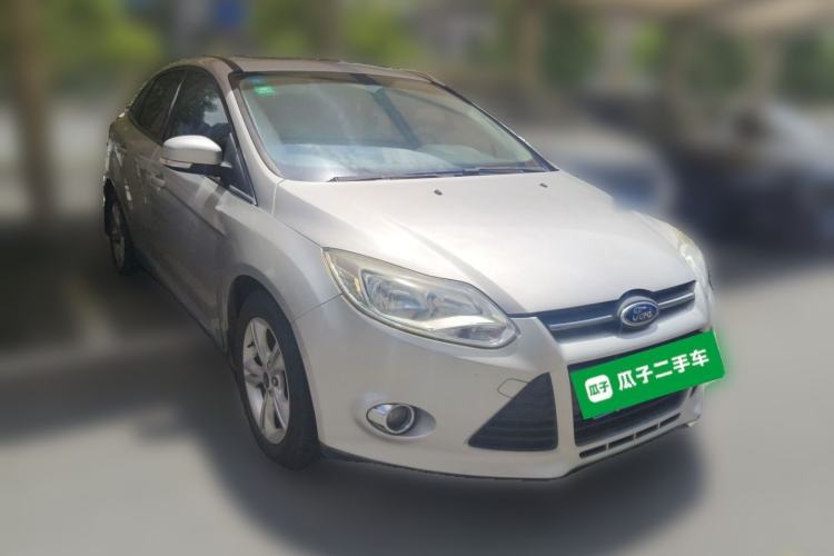 Used Ford Focus 2012 Sedan 1.6L Automatic Fashion Edition Front Right 45 Deg