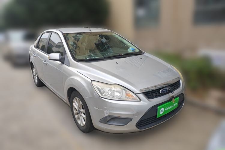 Used Ford Focus 2012 Sedan Classic 1.8L Automatic Base Model Front Right 45 Deg