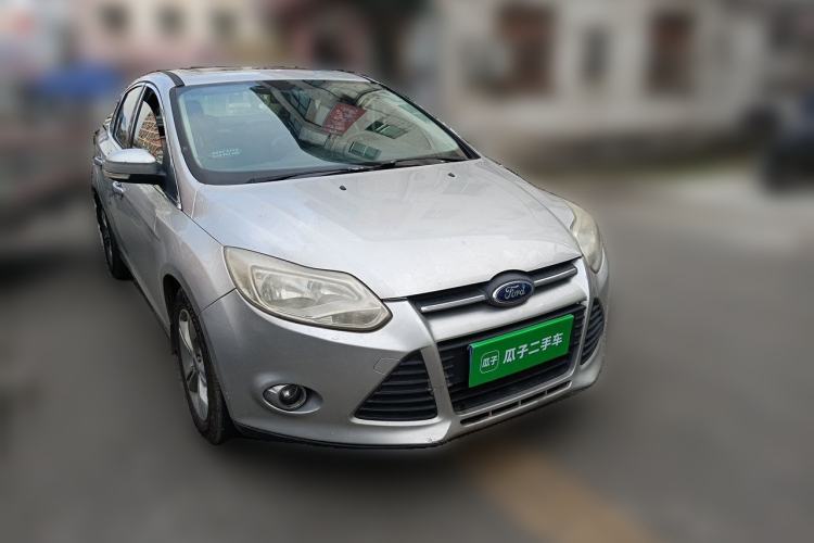Used Ford Focus 2012 Sedan 1.6L Automatic Fashion Edition Front Right 45 Deg