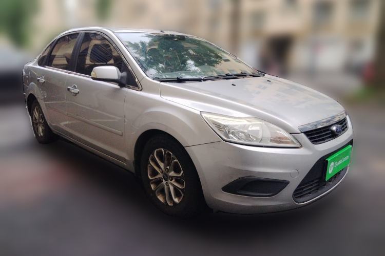 Used Ford Focus 2012 Sedan Classic 1.8L Manual Fashion Edition Front Right 45 Deg