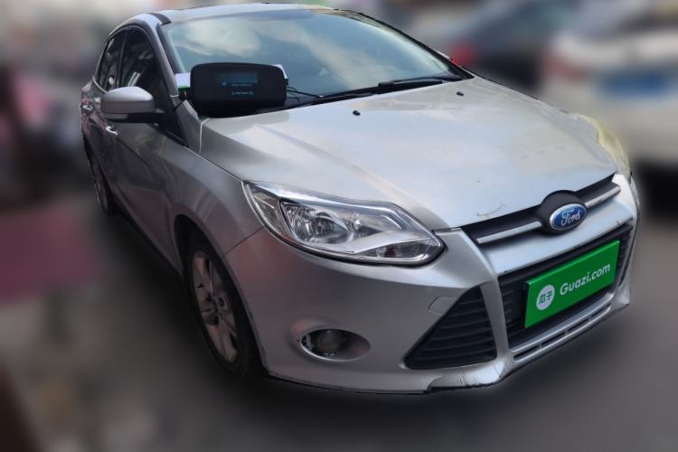 Used Ford Focus 2012 Sedan 1.6L Manual Fashion Edition Front Right 45 Deg