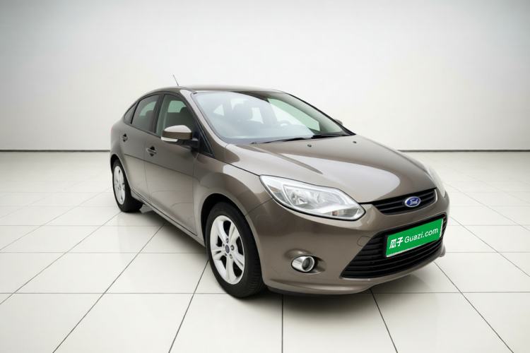 Used Ford Focus 2012 Sedan 1.6L Automatic Fashion Edition Front Right 45 Deg