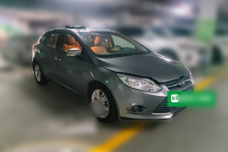 Used Ford Focus 2012 Hatchback 1.6L Automatic Comfort Model Front Right 45 Deg