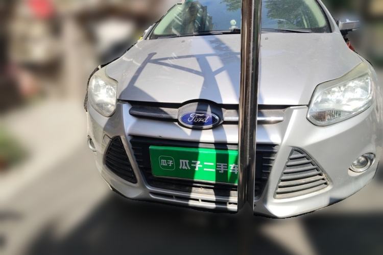 Used Ford Focus 2012 Sedan 1.6L Automatic Fashion Edition Front