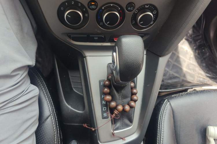 Used Ford Focus 2012 Hatchback 1.6L Automatic Comfort Model Gear Lever