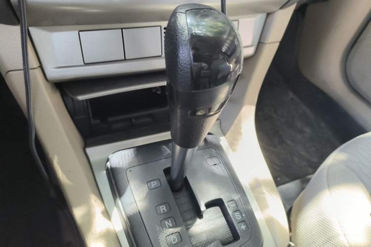 Used Ford Focus 2012 Sedan Classic 1.8L Automatic Base Model Gear Lever