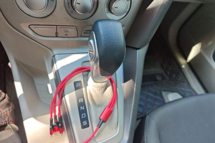 Used Ford Focus 2012 Sedan 1.6L Automatic Comfort Model Gear Lever