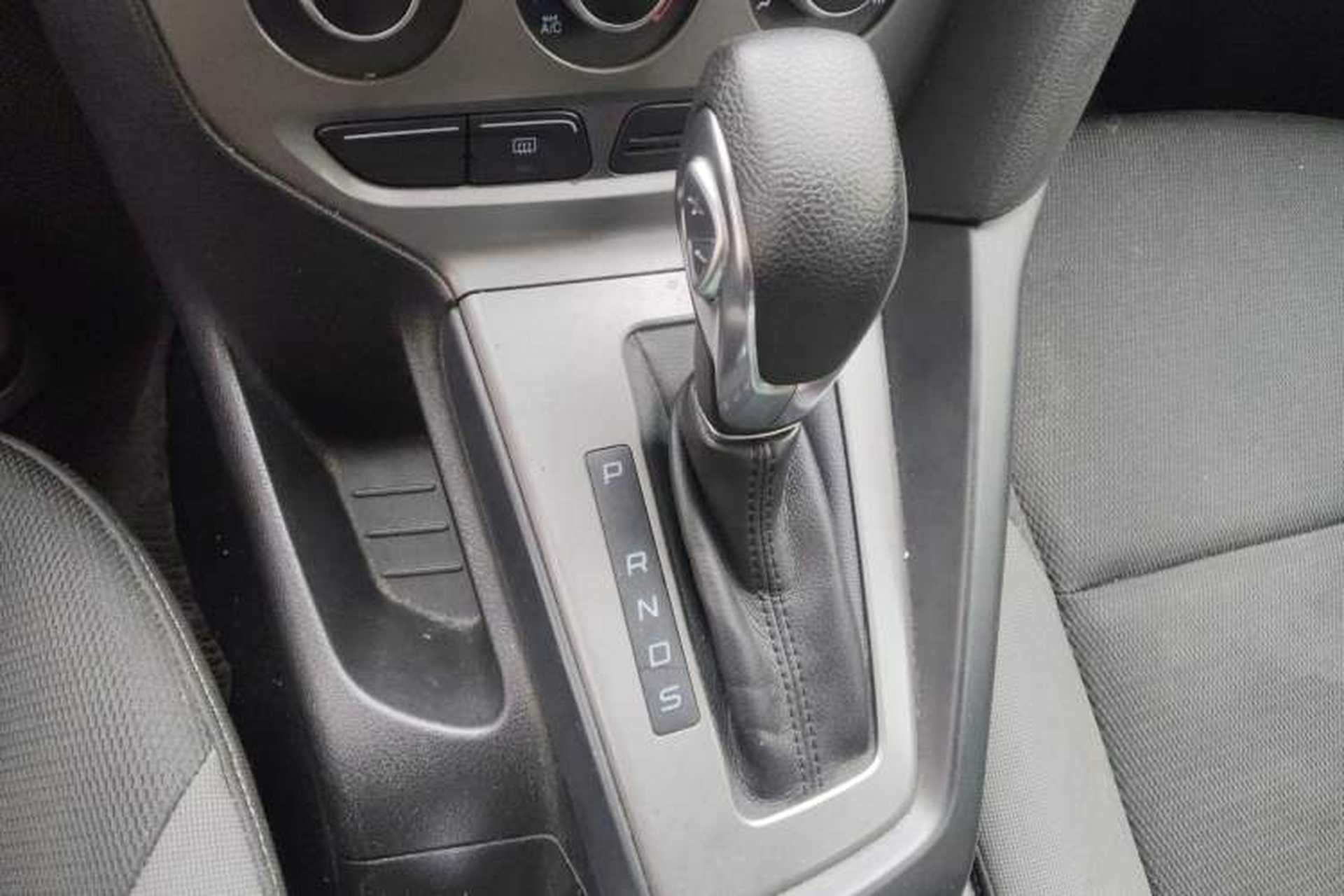 Used Ford Focus 2012 Hatchback 1.6L Automatic Comfort Model Gear Lever