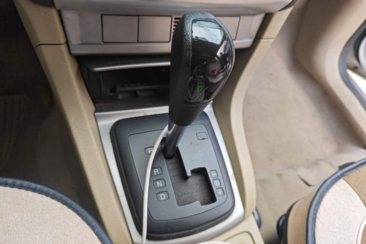 Used Ford Focus 2012 Sedan Classic 1.8L Automatic Base Model Gear Lever