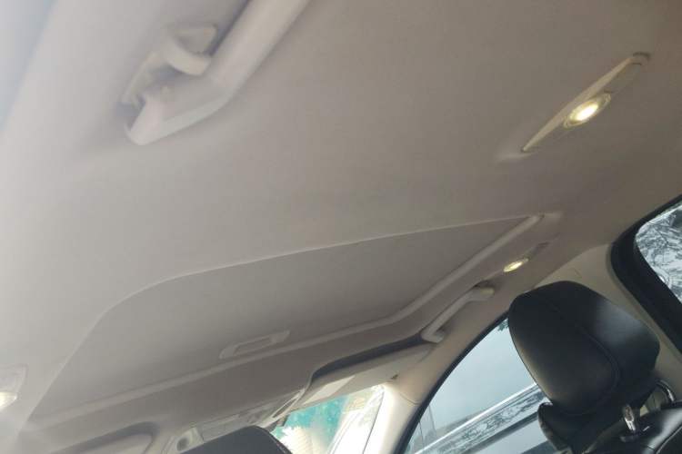 Used Ford Focus 2012 Sedan 1.6L Manual Fashion Edition Headliner