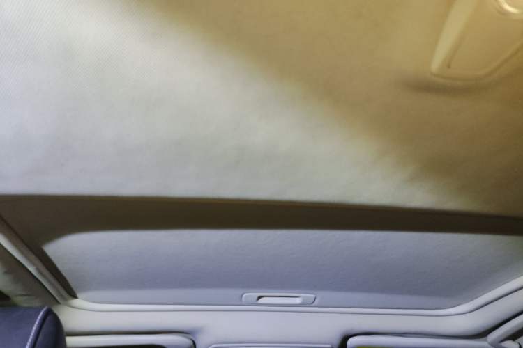 Used Ford Focus 2012 Sedan 1.6L Manual Fashion Edition Headliner