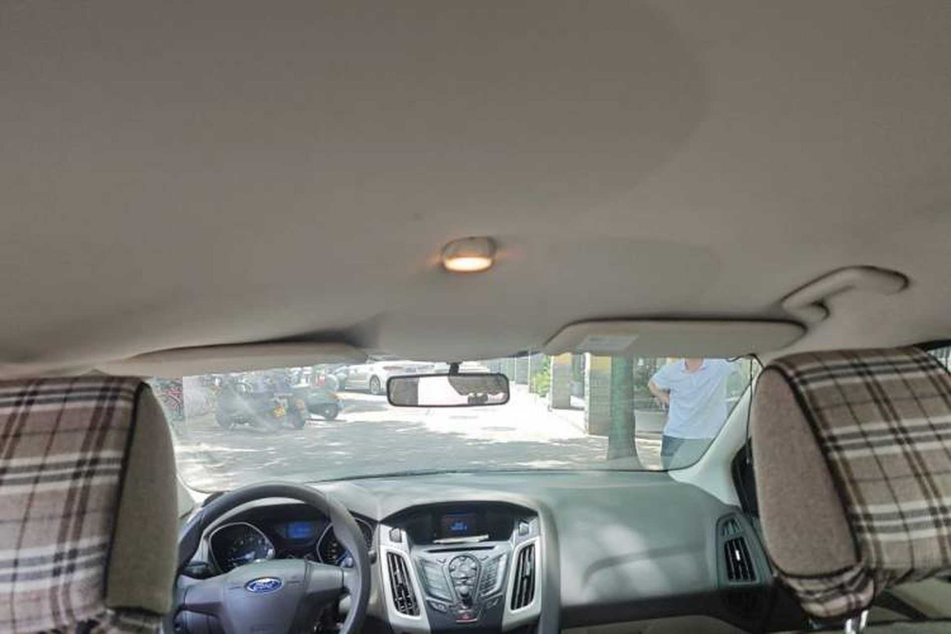 Used Ford Focus 2012 Sedan 1.6L Manual Comfort Model Headliner