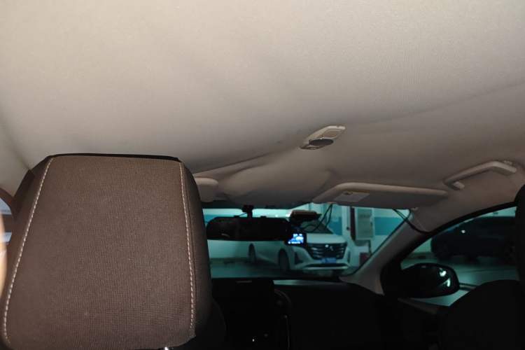 Used Ford Focus 2012 Sedan 1.6L Automatic Comfort Model Headliner