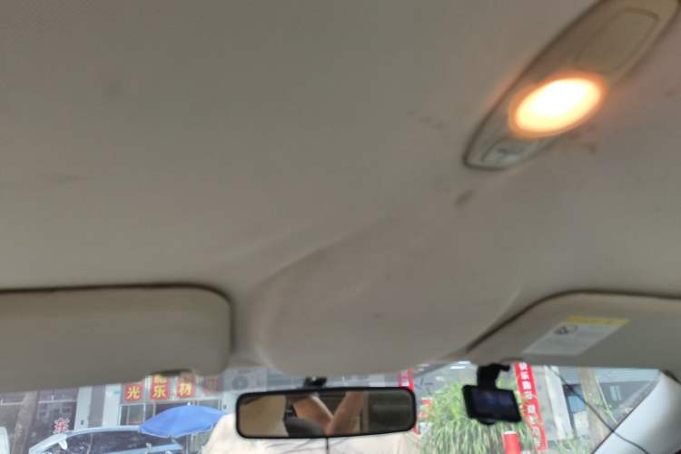 Used Ford Focus 2012 Sedan 1.6L Automatic Comfort Model Headliner