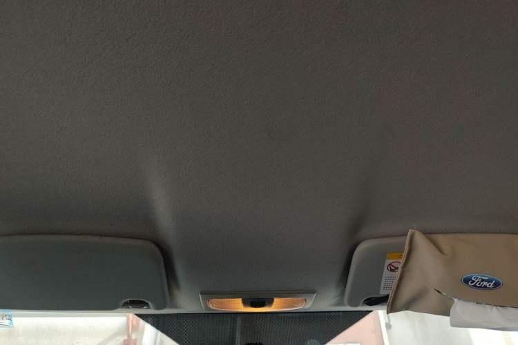 Used Ford Focus 2012 Hatchback Classic 1.8L Automatic Base Model Headliner