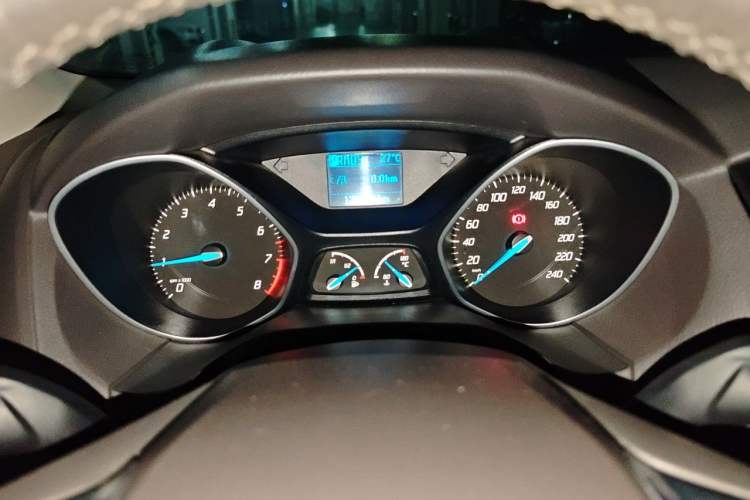 Used Ford Focus 2012 Sedan 1.6L Automatic Fashion Edition Instrument Cluster