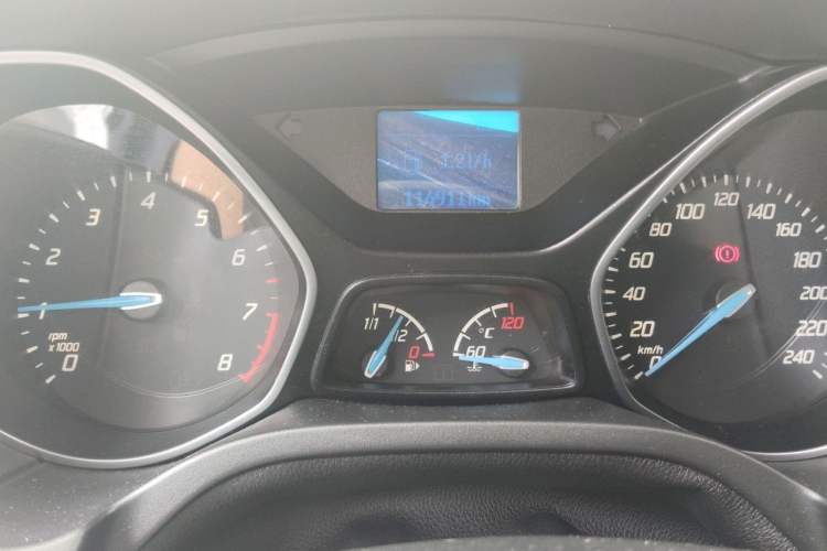 Used Ford Focus 2012 Sedan 1.6L Manual Fashion Edition Instrument Cluster