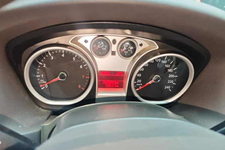 Used Ford Focus 2012 Sedan Classic 1.8L Manual Base Model Instrument Cluster