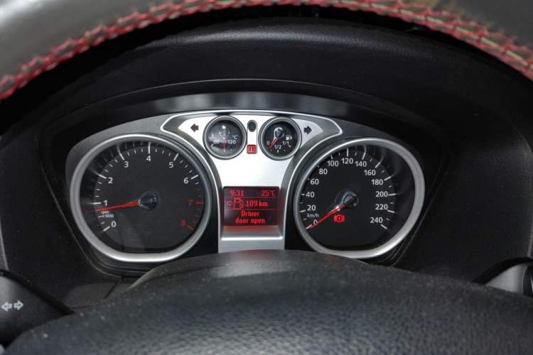 Used Ford Focus 2012 Hatchback Classic 1.8L Manual Base Model Instrument Cluster