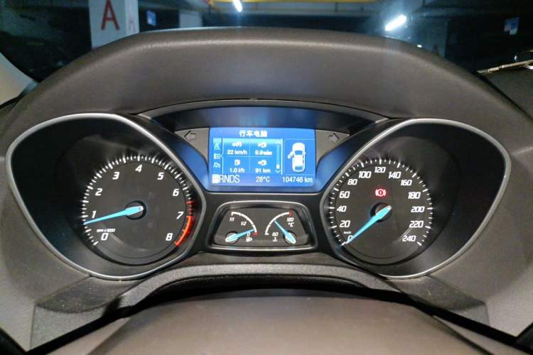 Used Ford Focus 2012 Sedan 2.0L Automatic Flagship Model Instrument Cluster