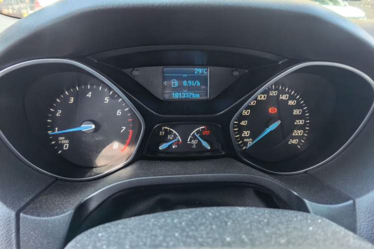 Used Ford Focus 2012 Sedan 1.6L Manual Fashion Edition Instrument Cluster