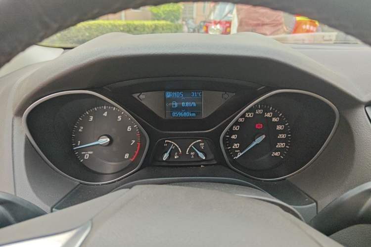 Used Ford Focus 2012 Sedan 1.6L Automatic Fashion Edition Instrument Cluster