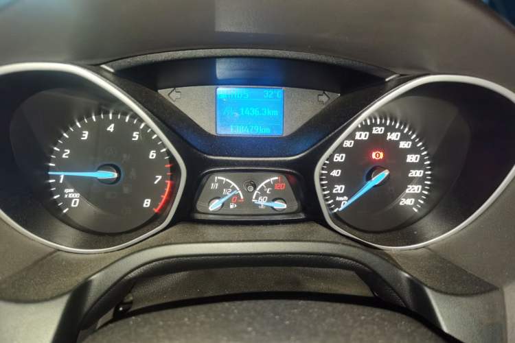 Used Ford Focus 2012 Sedan 1.6L Automatic Comfort Model Instrument Cluster