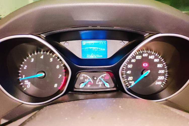 Used Ford Focus 2012 Sedan 1.6L Automatic Comfort Model Instrument Cluster