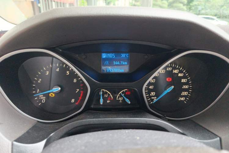 Used Ford Focus 2012 Sedan 1.6L Automatic Comfort Model Instrument Cluster