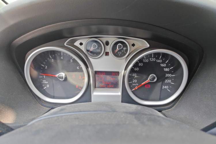 Used Ford Focus 2012 Hatchback Classic 1.8L Manual Fashion Edition Instrument Cluster