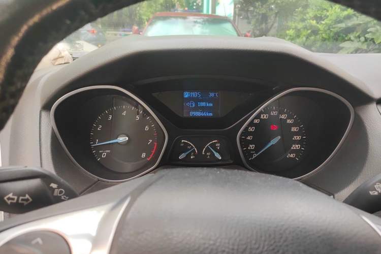 Used Ford Focus 2012 Sedan 1.6L Automatic Fashion Edition Instrument Cluster