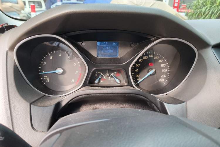 Used Ford Focus 2012 Sedan 1.6L Automatic Comfort Model Instrument Cluster