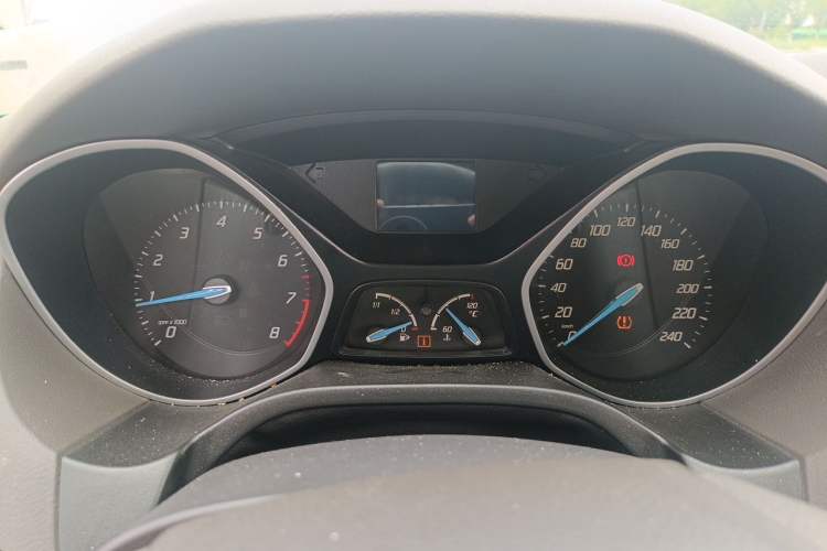 Used Ford Focus 2012 Sedan 1.6L Manual Comfort Model Instrument Cluster