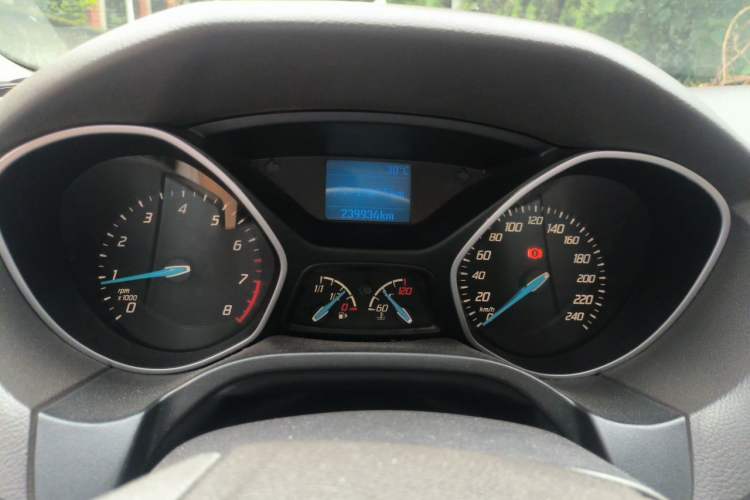 Used Ford Focus 2012 Sedan 1.6L Manual Comfort Model Instrument Cluster