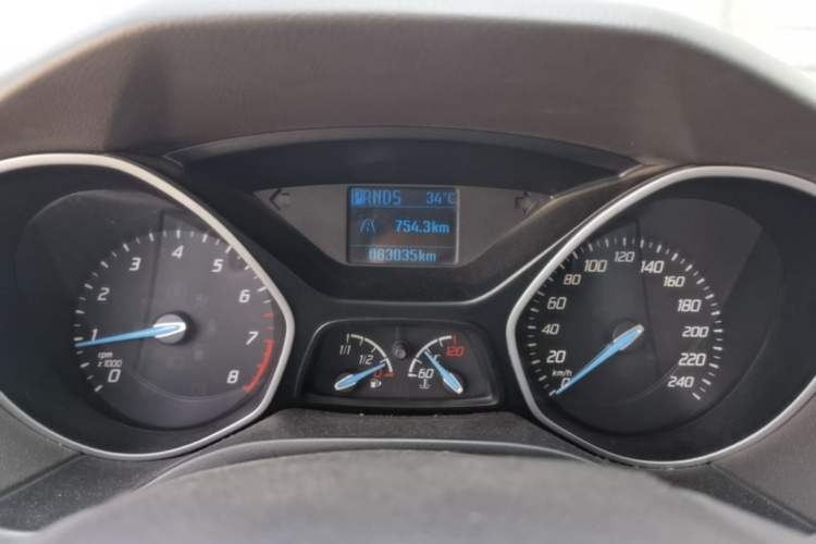 Used Ford Focus 2012 Sedan 1.6L Automatic Comfort Model Instrument Cluster