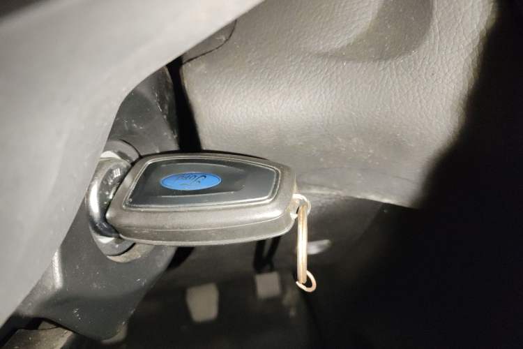 Used Ford Focus 2012 Sedan 1.6L Manual Fashion Edition Interior 1