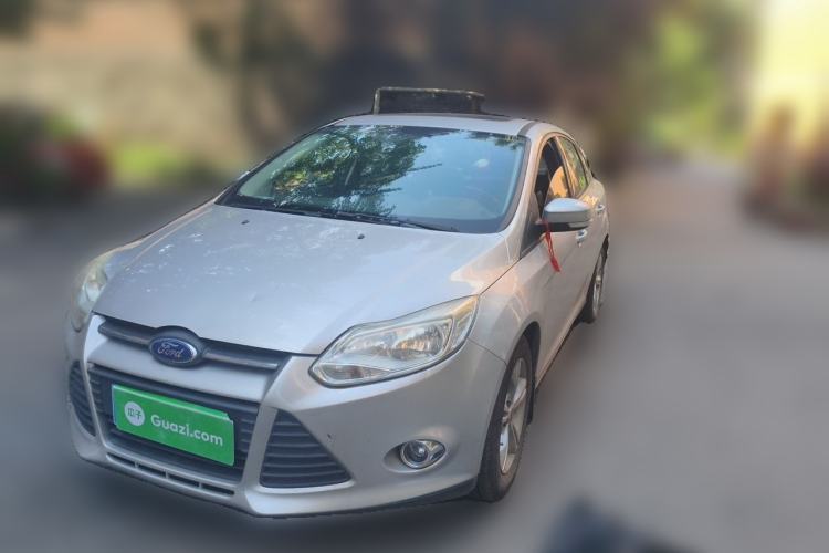 Used Ford Focus 2012 Sedan 1.6L Automatic Fashion Edition Guazi used car, China used car export, Used car for sale, Used  cars, Cheapest cars for sale