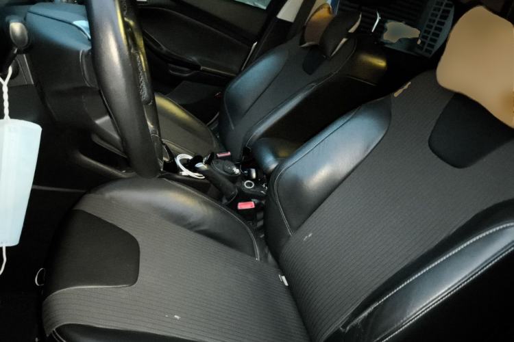 Used Ford Focus 2012 Hatchback 1.6L Automatic Fashion Edition Left Front Seat