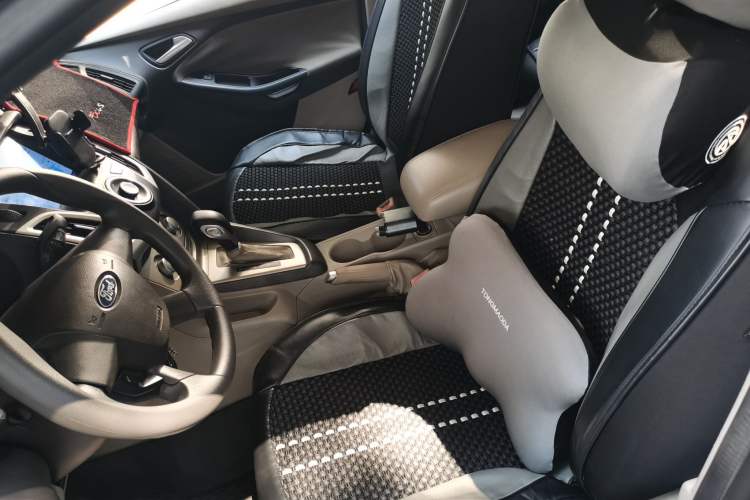 Used Ford Focus 2012 Sedan 1.6L Automatic Comfort Model Left Front Seat