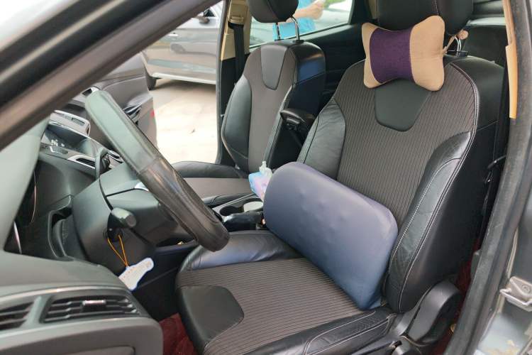 Used Ford Focus 2012 Sedan 1.6L Automatic Fashion Edition Left Front Seat