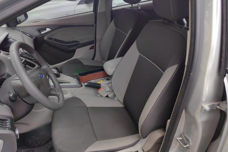 Used Ford Focus 2012 Sedan 1.6L Automatic Comfort Model Left Front Seat