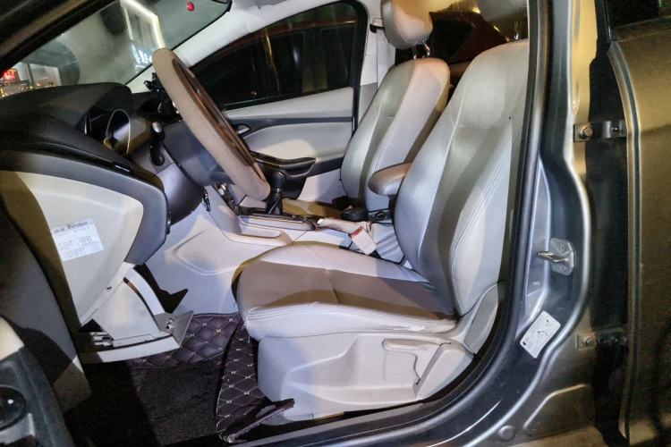 Used Ford Focus 2012 Sedan 1.6L Manual Comfort Model Left Front Seat