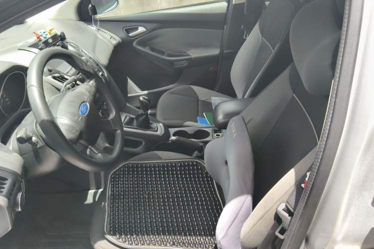 Used Ford Focus 2012 Hatchback 1.6L Manual Comfort Model Left Front Seat