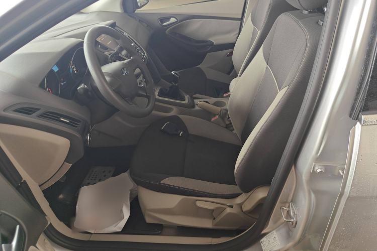 Used Ford Focus 2012 Sedan 1.6L Manual Comfort Model Left Front Seat
