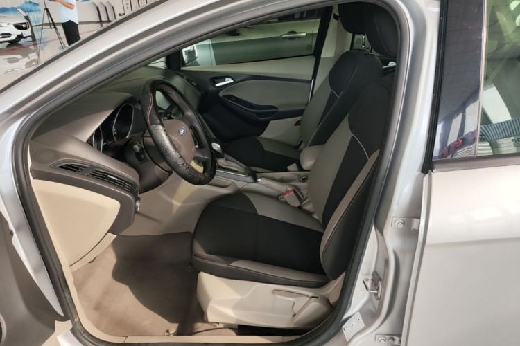 Used Ford Focus 2012 Sedan 1.6L Automatic Comfort Model Left Front Seat