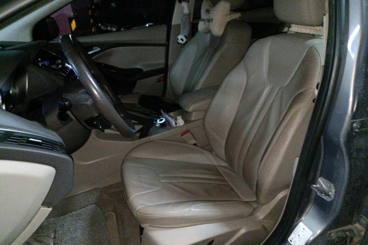 Used Ford Focus 2012 Sedan 2.0L Automatic Flagship Model Left Front Seat
